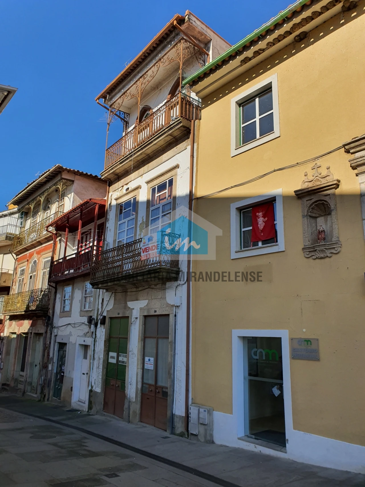 Prédio para Venda em Mirandela Foto 2