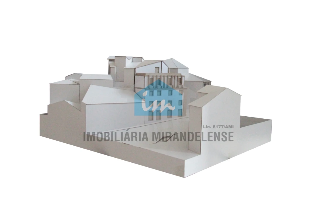 Prédio para Venda em Mirandela Foto 11