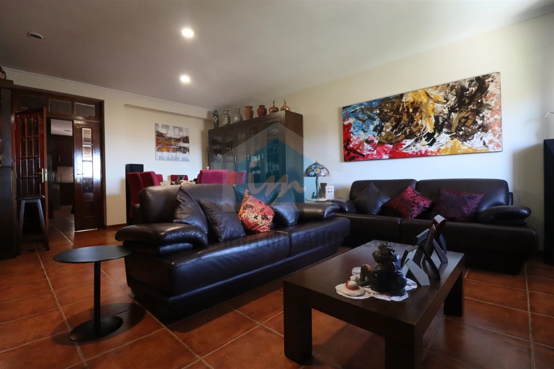 Moradia T6 para Venda em São Salvador Foto 4