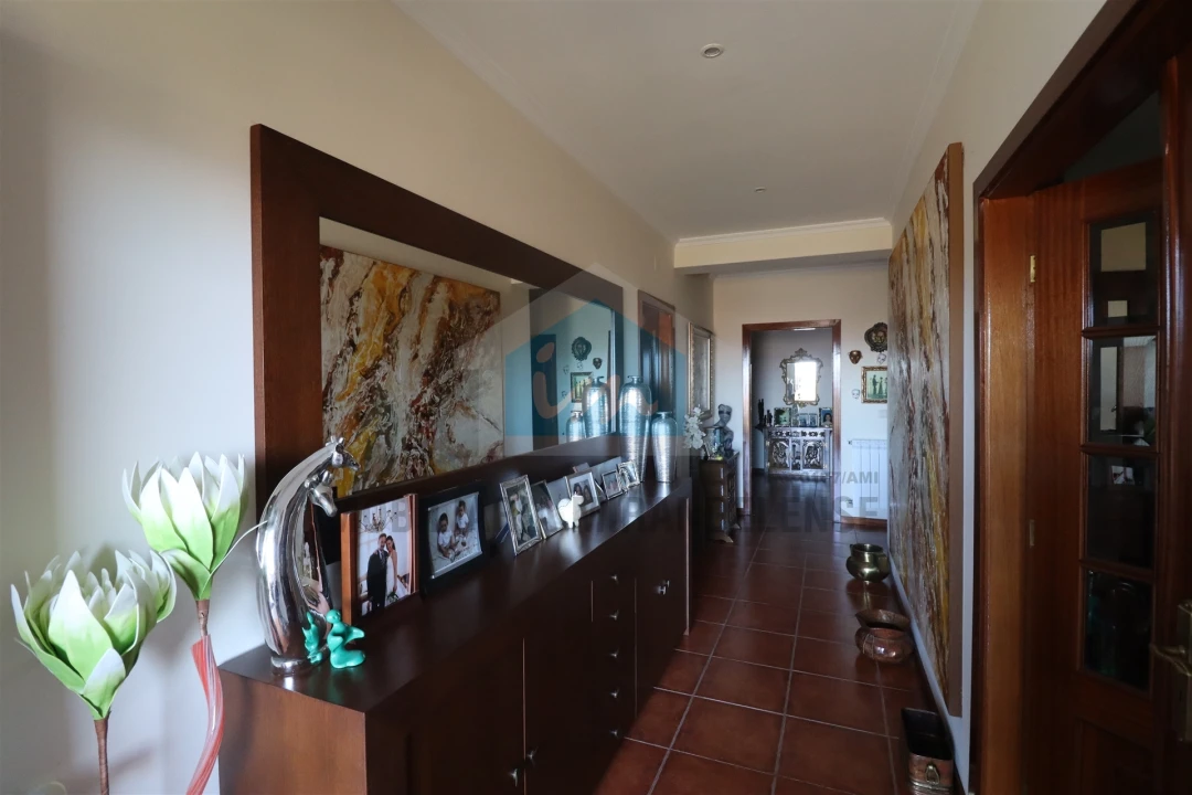 Moradia T6 para Venda em São Salvador Foto 36