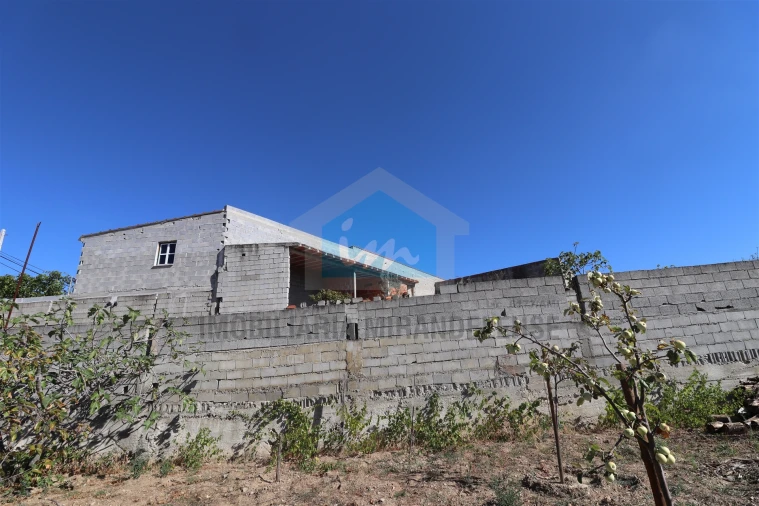 Moradia T6 para Venda em São Salvador Foto 26