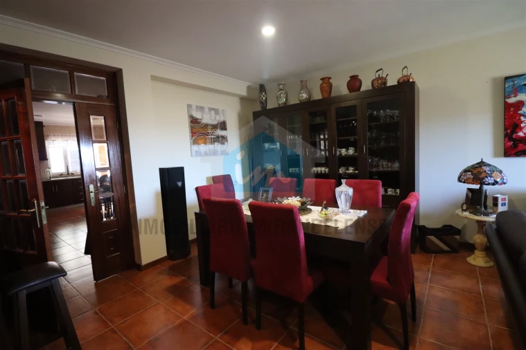 Moradia T6 para Venda em São Salvador Foto 10