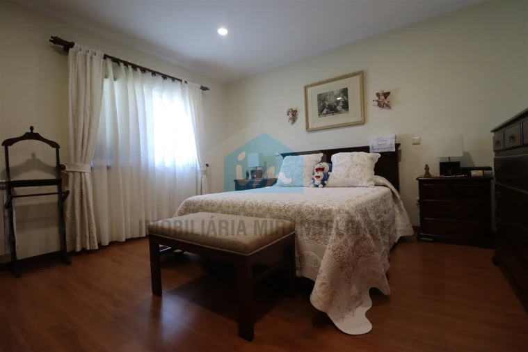 Moradia T6 para Venda em São Salvador Foto 11