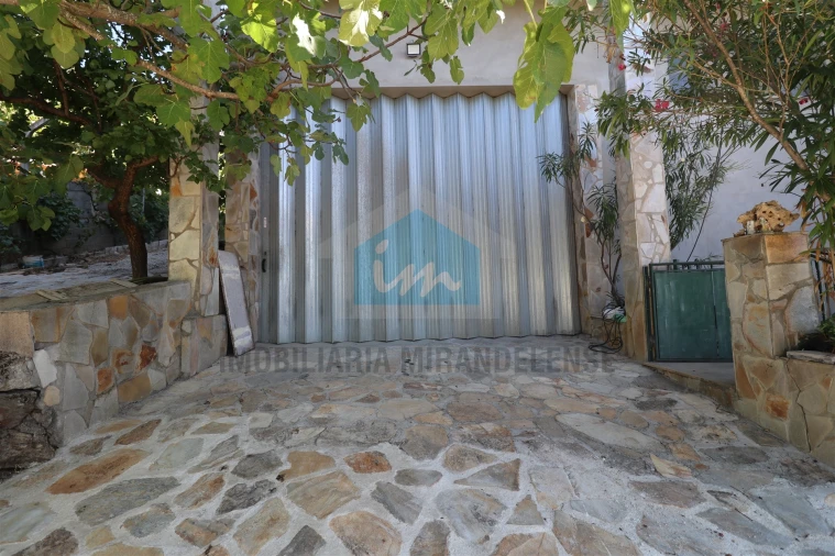 Moradia T6 para Venda em São Salvador Foto 33