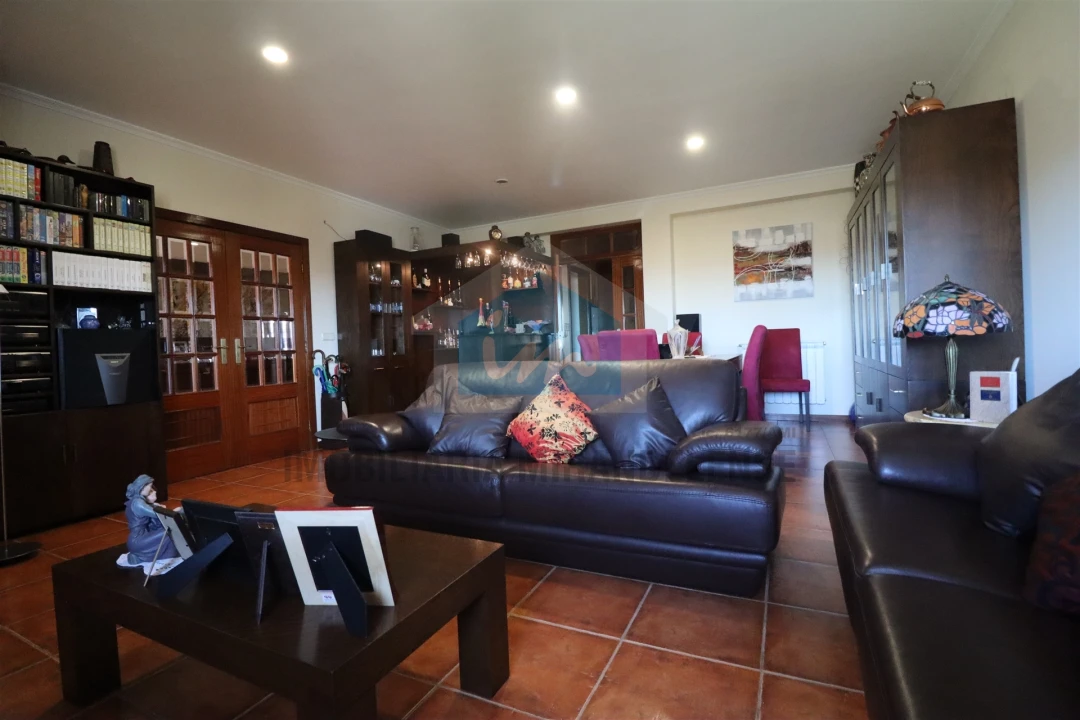 Moradia T6 para Venda em São Salvador Foto 7