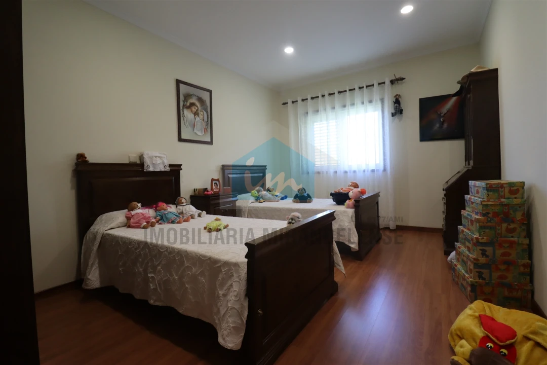 Moradia T6 para Venda em São Salvador Foto 16