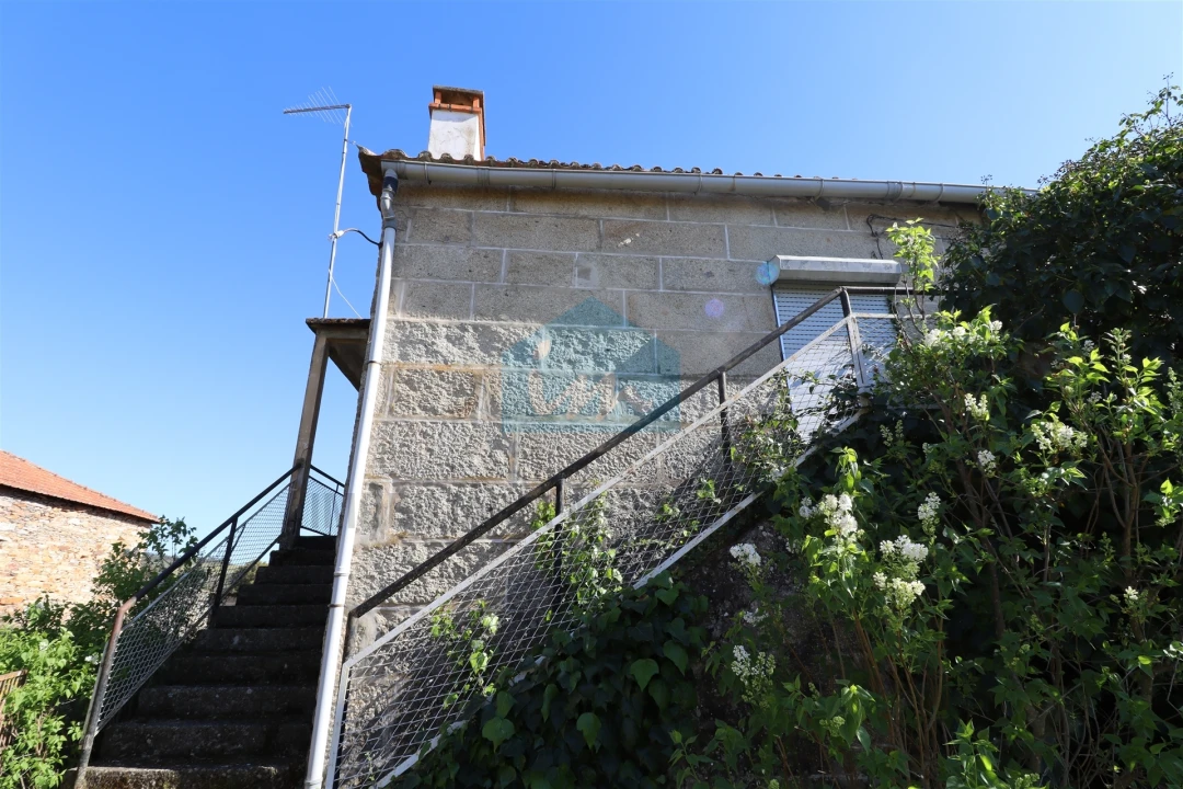 Moradia T5 para Venda em Barcel, Marmelos e Valverde da Gestosa Foto 6