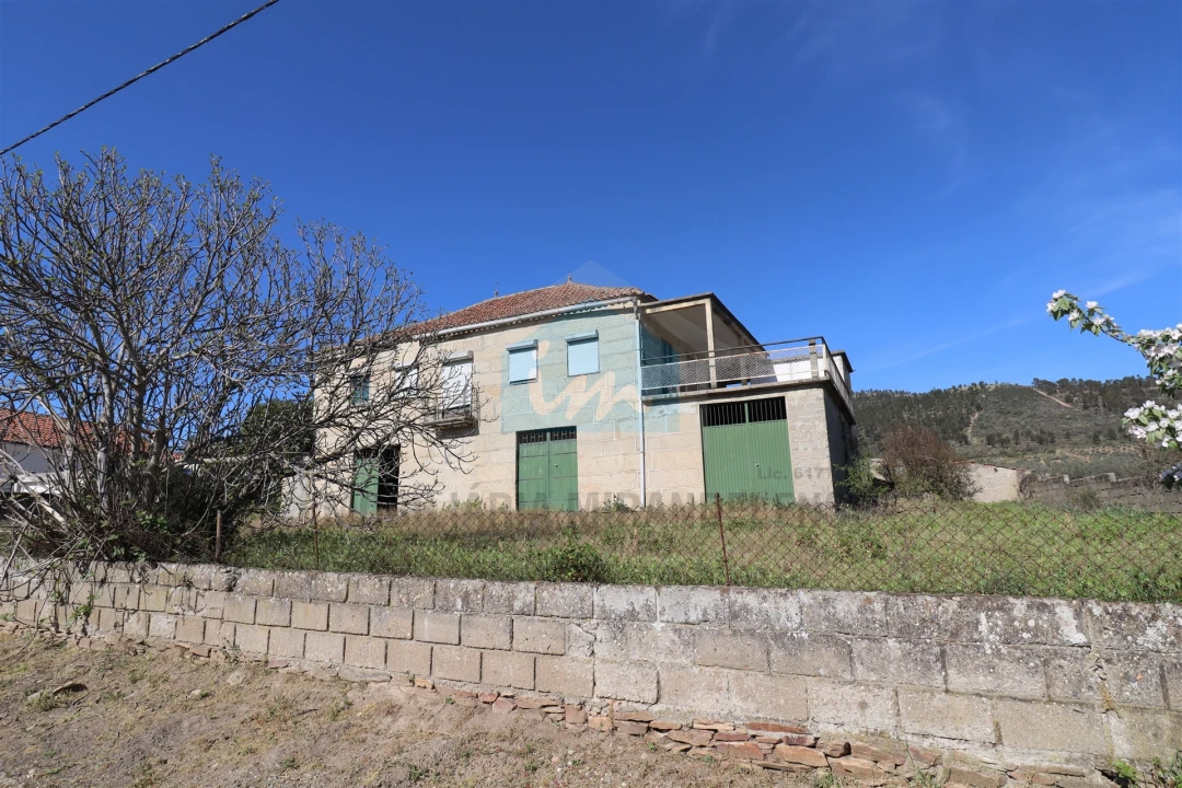 Moradia T5 para Venda em Barcel, Marmelos e Valverde da Gestosa Foto 2