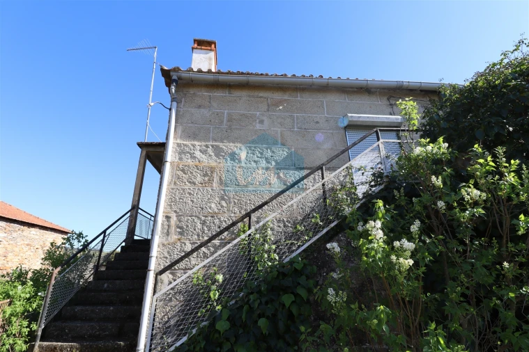 Moradia T5 para Venda em Barcel, Marmelos e Valverde da Gestosa Foto 6