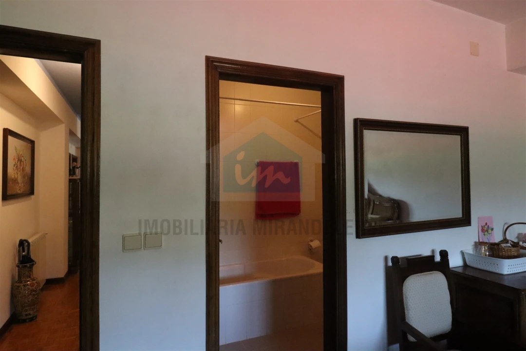 Moradia T3 para Venda em Carrazeda de Ansiães Foto 21