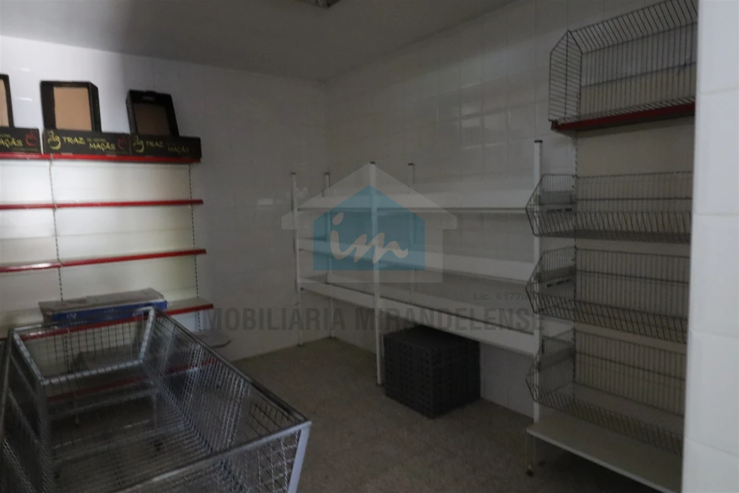 Moradia T3 para Venda em Carrazeda de Ansiães Foto 41