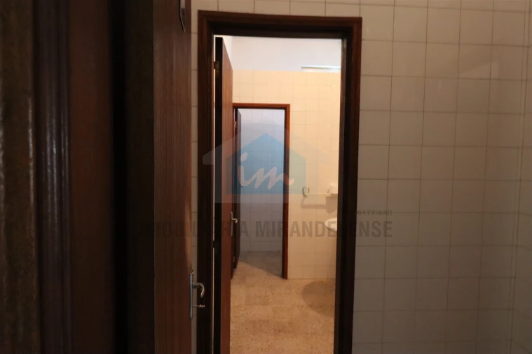 Moradia T3 para Venda em Carrazeda de Ansiães Foto 34