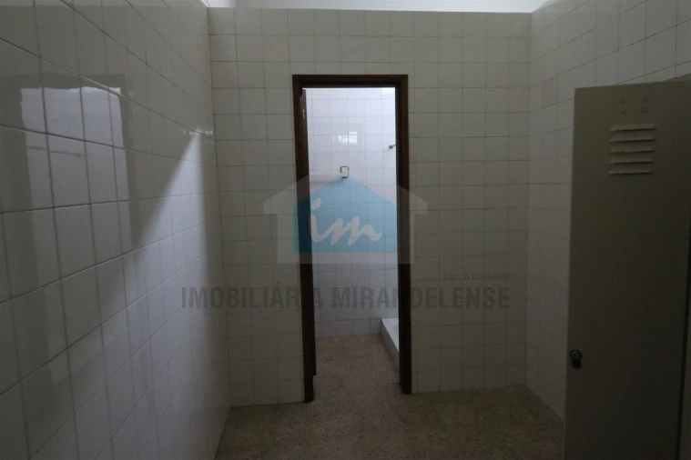 Moradia T3 para Venda em Carrazeda de Ansiães Foto 37