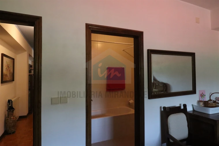 Moradia T3 para Venda em Carrazeda de Ansiães Foto 21