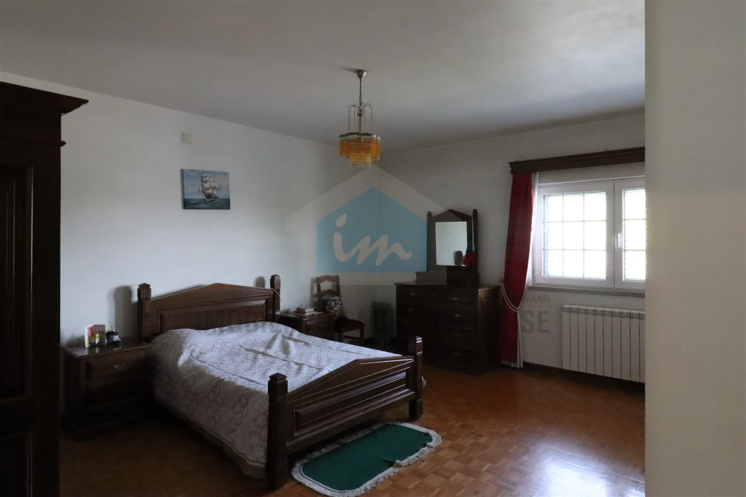 Moradia T3 para Venda em Carrazeda de Ansiães Foto 3