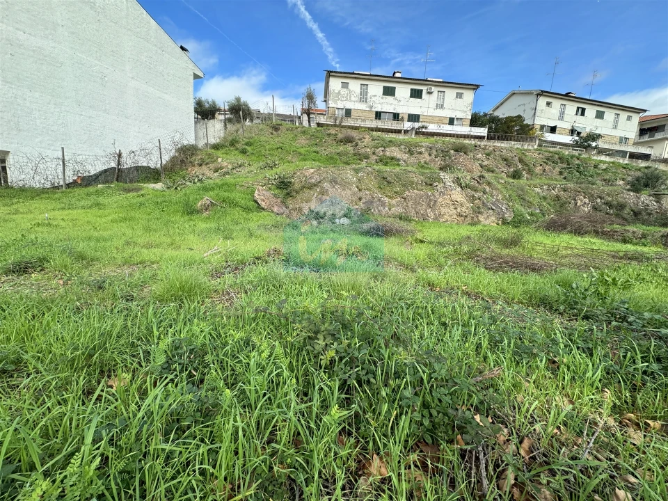 Terreno para Venda em Mirandela Foto 4