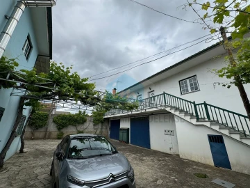 Moradia T4 para Venda em Mirandela