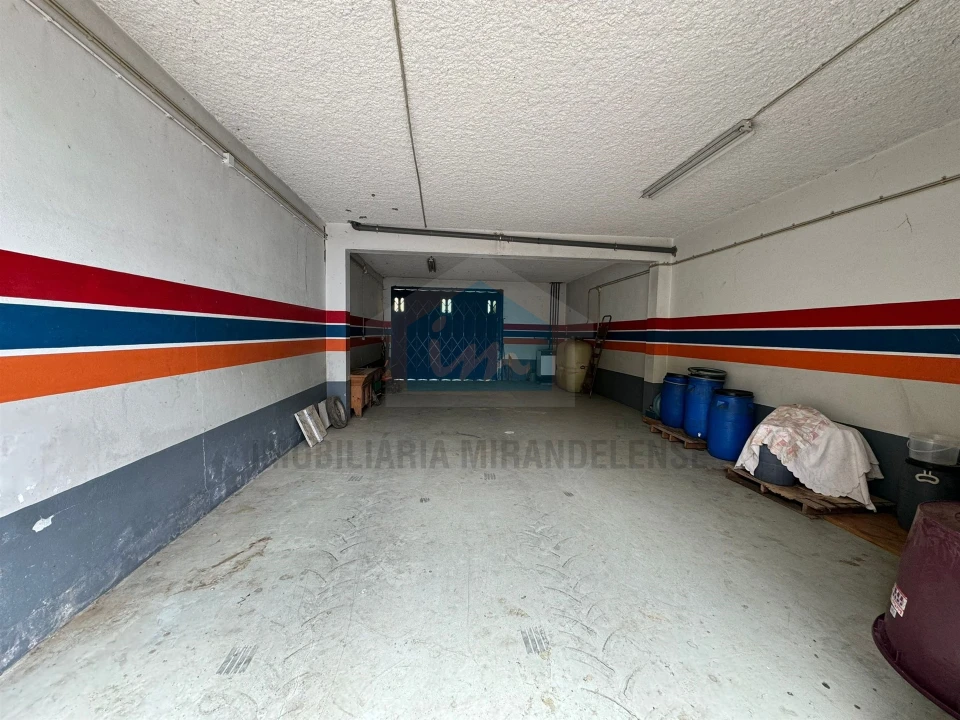 Moradia T4 para Venda em Mirandela Foto 11