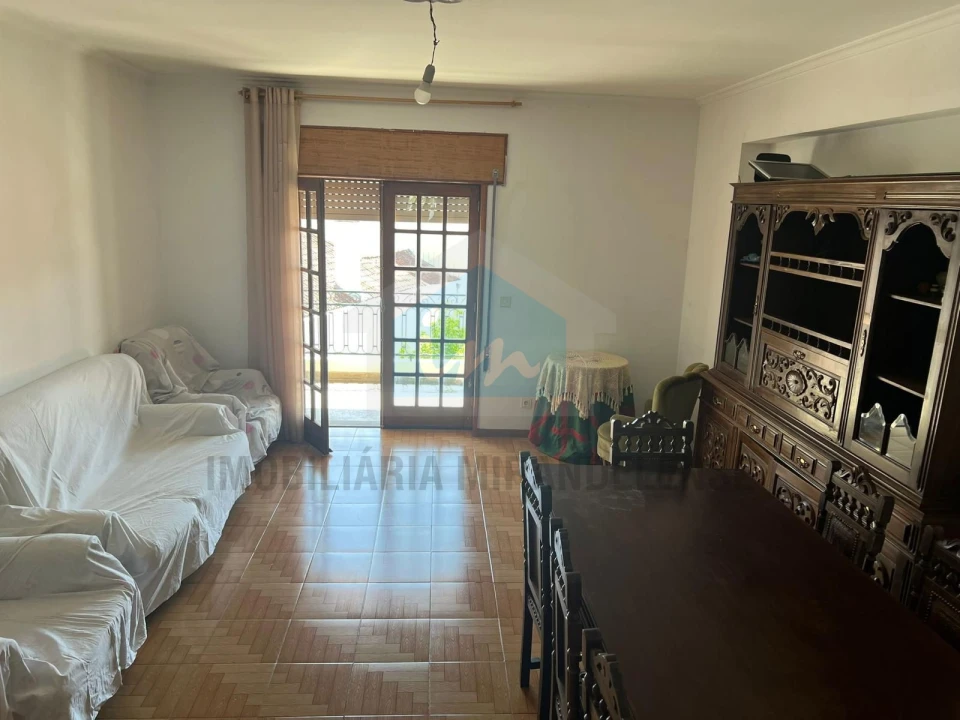 Apartamento T2 para Venda em Mirandela Foto 2