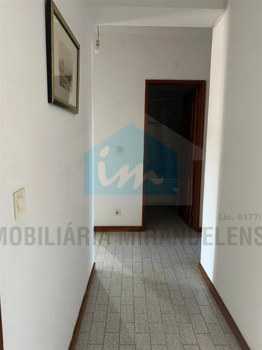 Apartamento T2 para Venda em Mirandela Foto 6