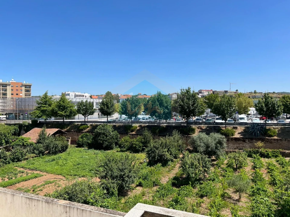 Apartamento T2 para Venda em Mirandela Foto 13