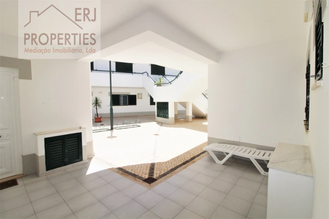 Apartamento T2 para Venda em Altura Foto 14