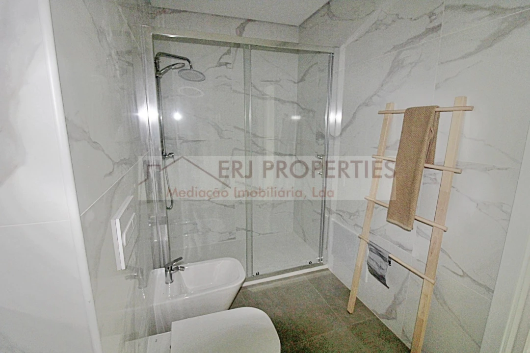 Apartamento T1 para Venda em Monte Gordo Foto 11