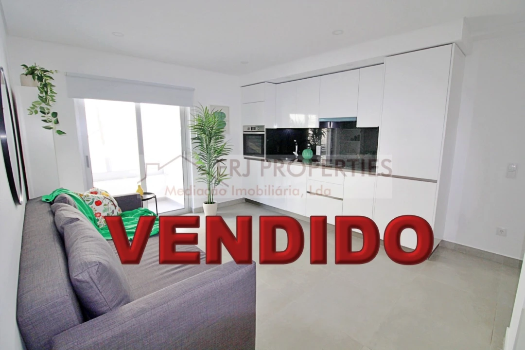 Apartamento T1 para Venda em Monte Gordo Foto 1