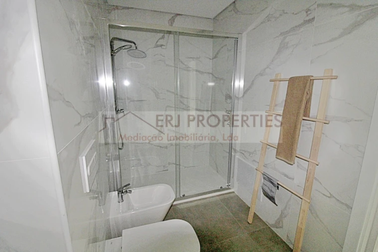 Apartamento T1 para Venda em Monte Gordo Foto 11