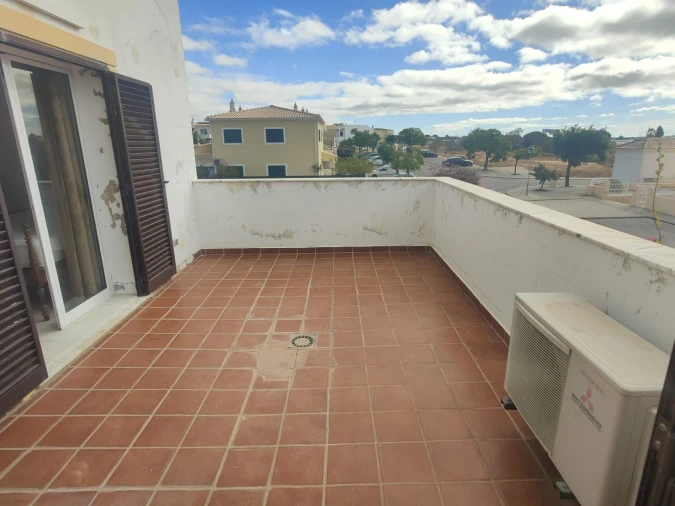 Apartamento T4 para Venda em Alcantarilha e Pêra Foto 7