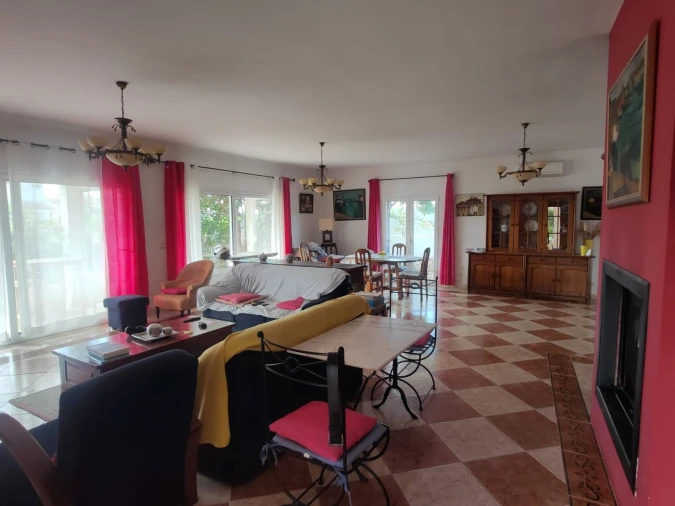 Apartamento T4 para Venda em Alcantarilha e Pêra Foto 10