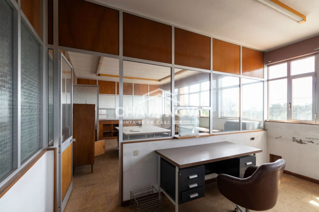 Escritório para Arrendamento em Santa Maria de Lamas Foto 9