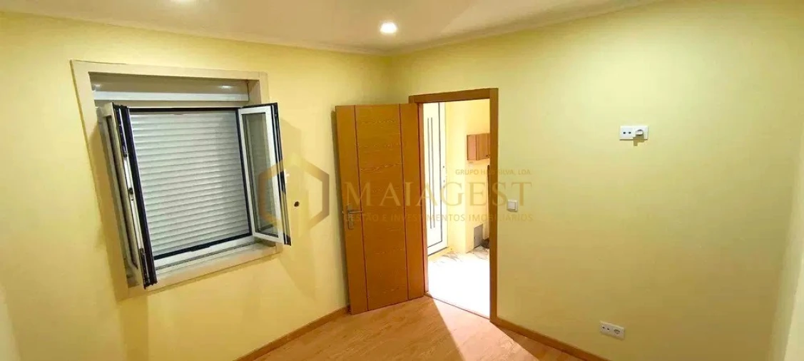 Moradia T2 para Venda em Campanhã Foto 3