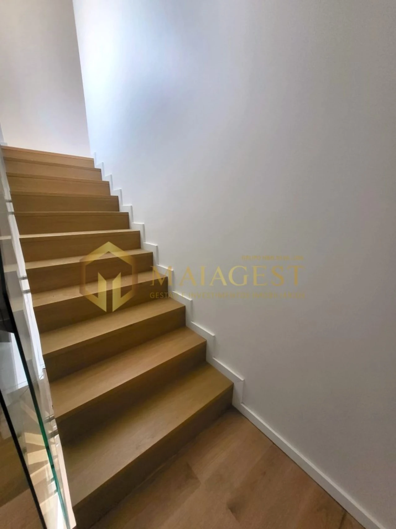 Moradia T3 para Venda em Madalena Foto 9