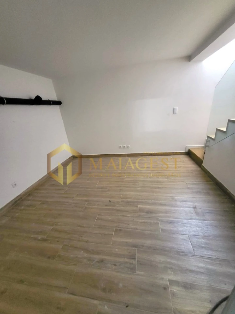 Moradia T3 para Venda em Madalena Foto 7