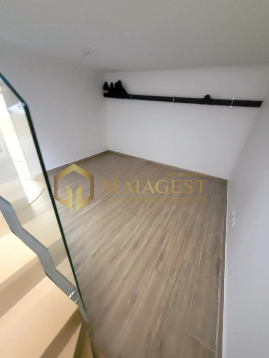 Moradia T3 para Venda em Madalena Foto 8