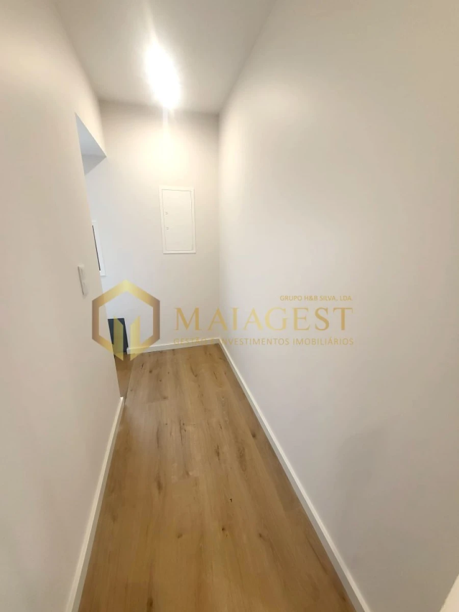 Moradia T3 para Venda em Madalena Foto 11