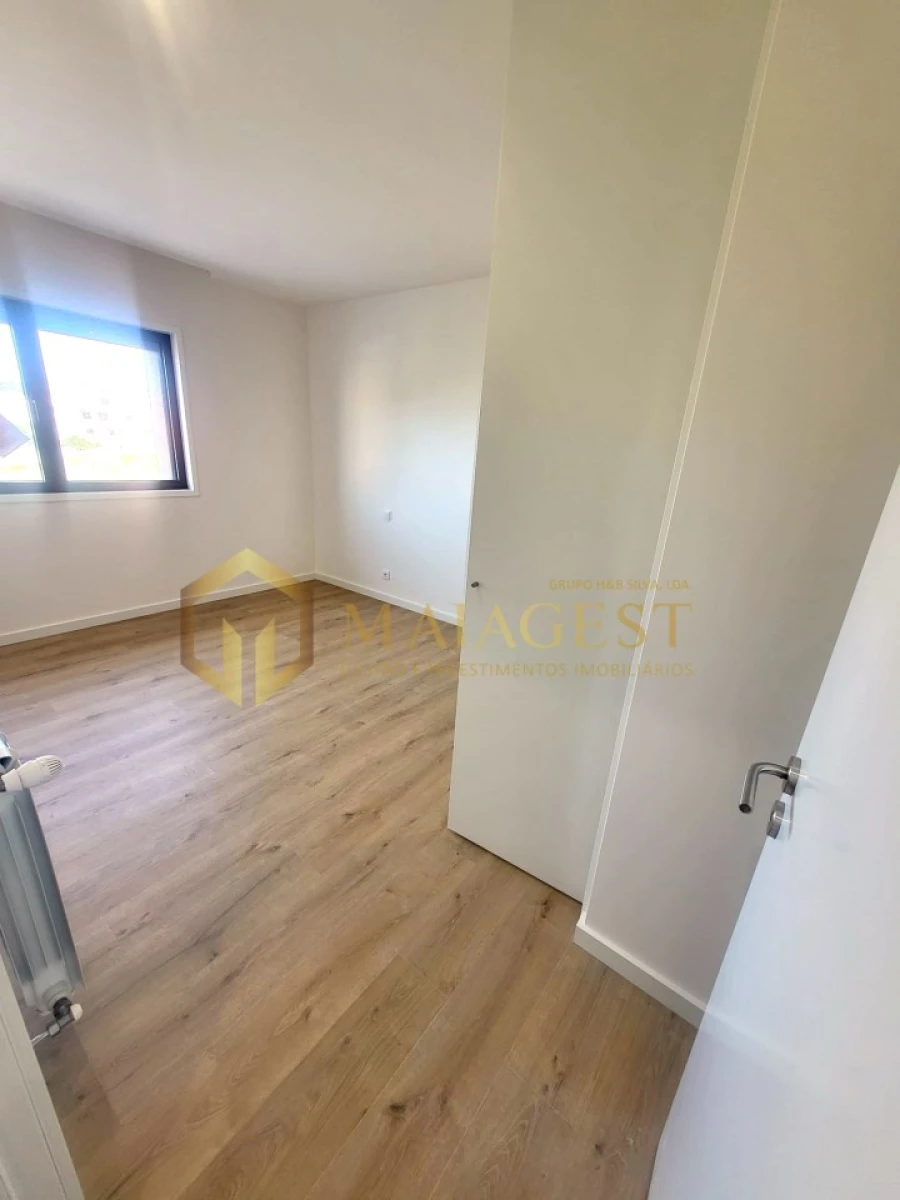 Moradia T3 para Venda em Madalena Foto 18