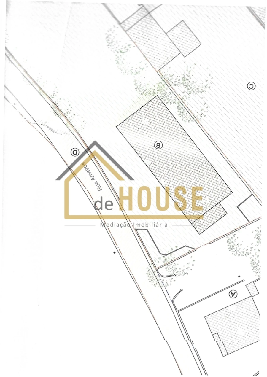 Armazém para Venda em Miragaia e Marteleira Foto 19