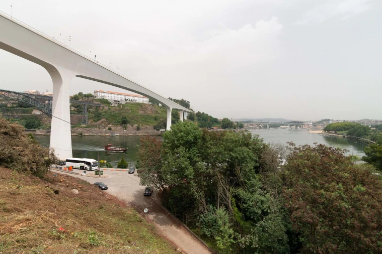 Prédio para Venda em Oliveira do Douro Foto 28