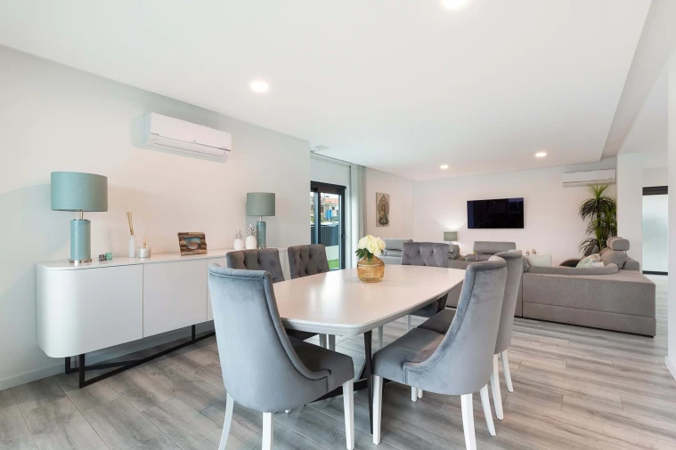 Moradia T5 para Venda em Porto Salvo Foto 29