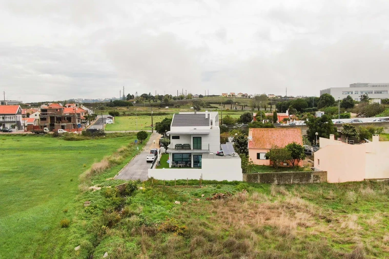 Moradia T5 para Venda em Porto Salvo Foto 22