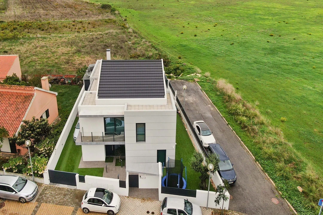 Moradia T5 para Venda em Porto Salvo Foto 18