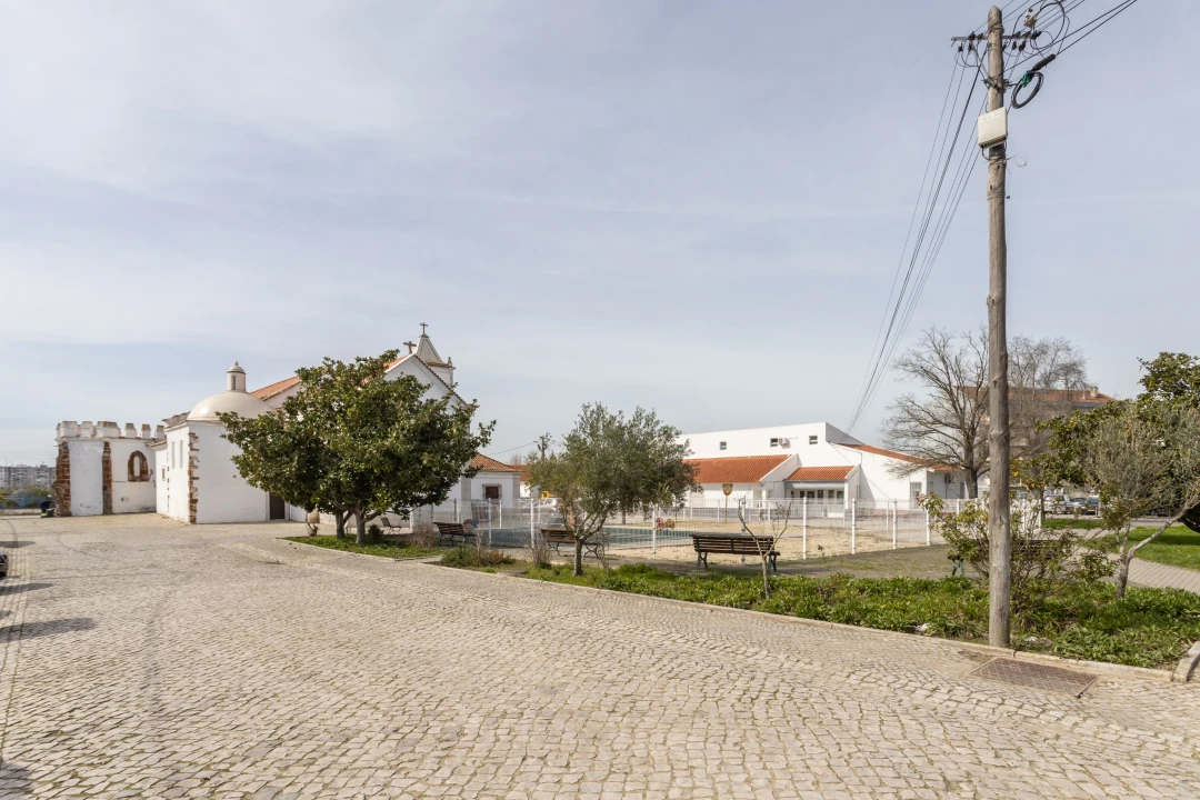 Prédio para Venda em Alhos Vedros Foto 21