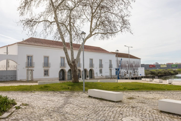Prédio para Venda em Alhos Vedros Foto 27