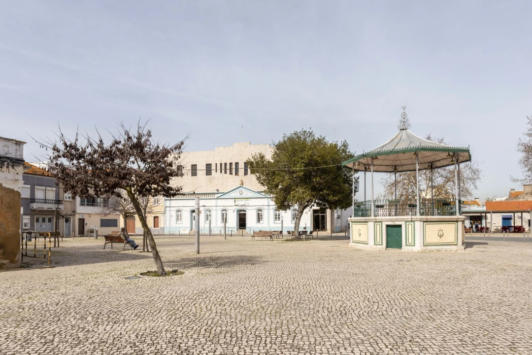 Prédio para Venda em Alhos Vedros Foto 20