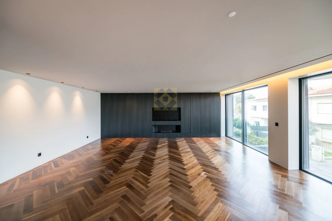 Apartamento T4 para Venda em Lordelo do Ouro e Massarelos Foto 36