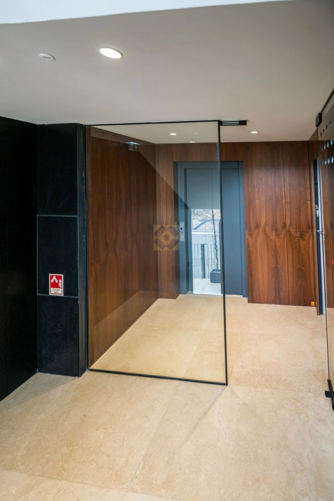 Apartamento T4 para Venda em Lordelo do Ouro e Massarelos Foto 46