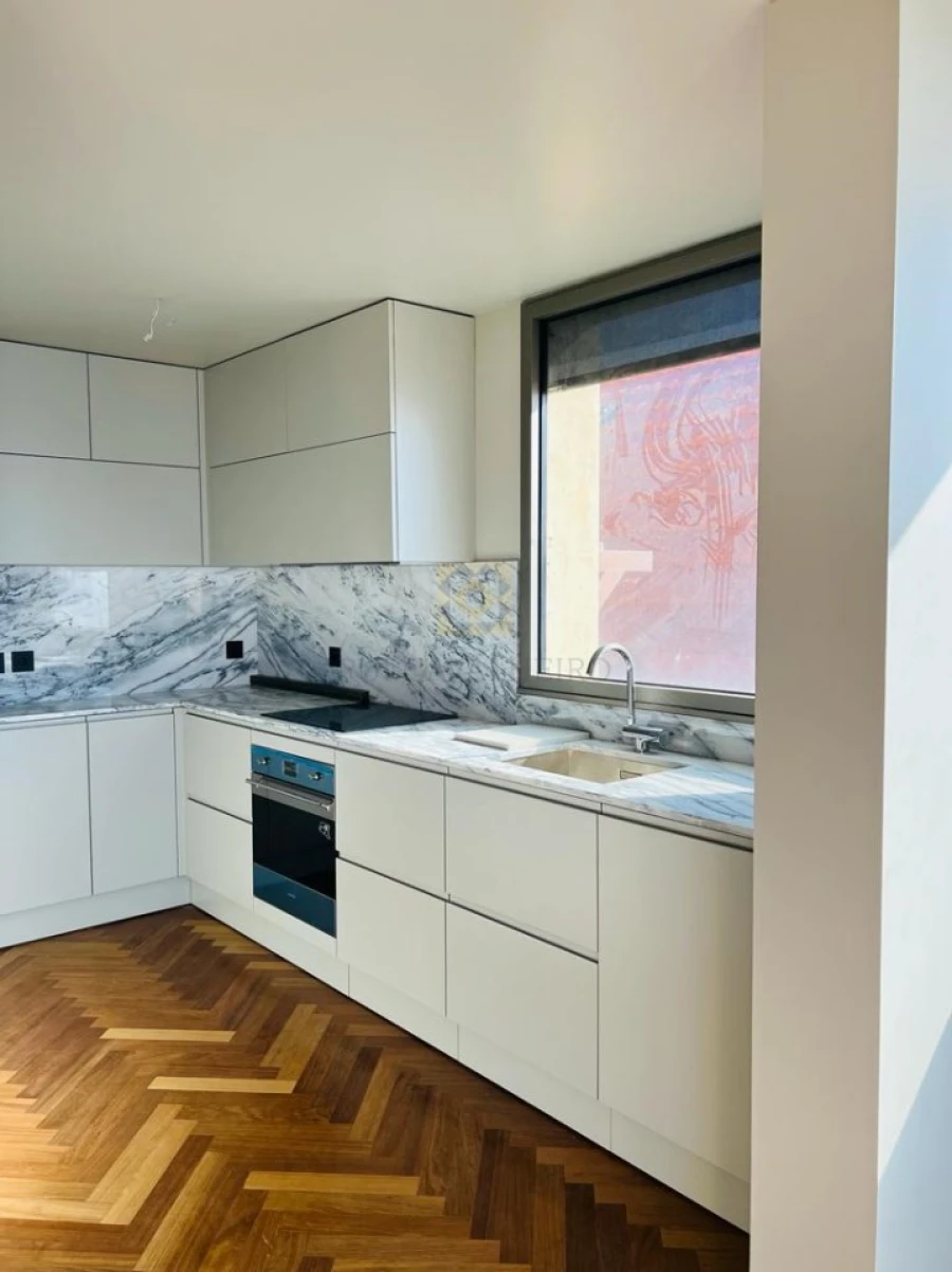 Apartamento T2 para Venda em Aldoar, Foz do Douro e Nevogilde Foto 17