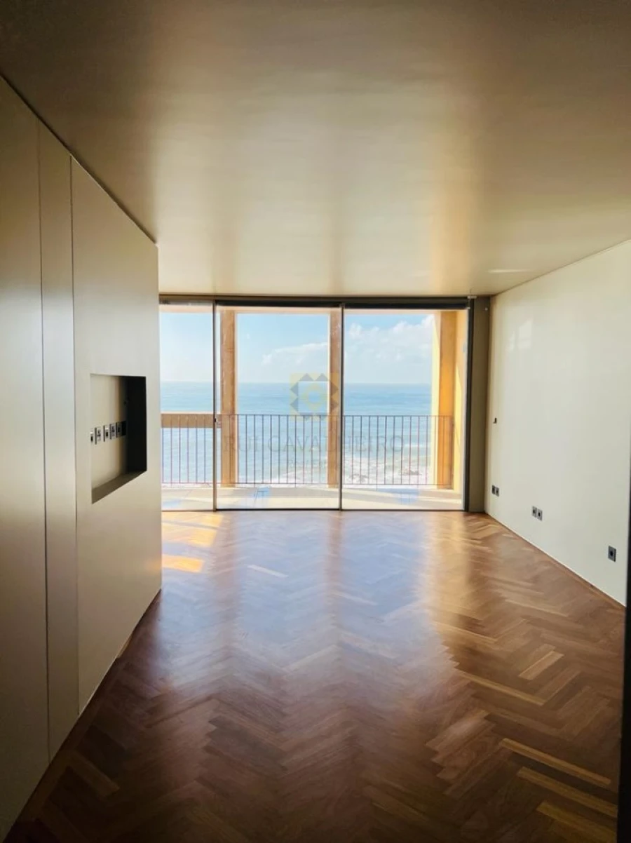 Apartamento T2 para Venda em Aldoar, Foz do Douro e Nevogilde Foto 18